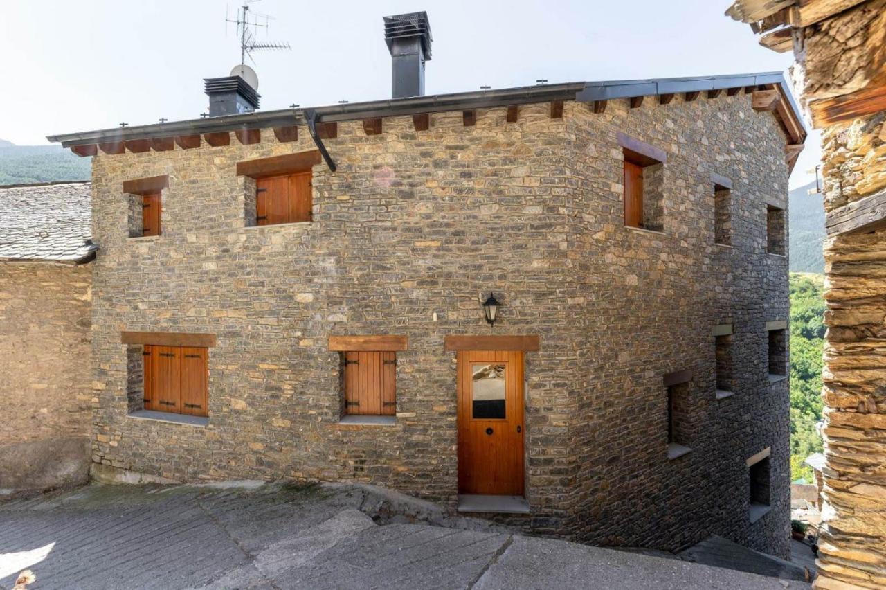 Apartamentsaloriaburg Farrera Extérieur photo