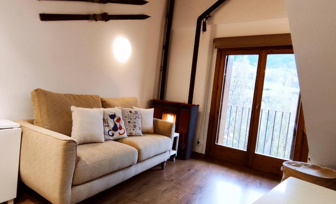 Apartamentsaloriaburg Farrera Extérieur photo